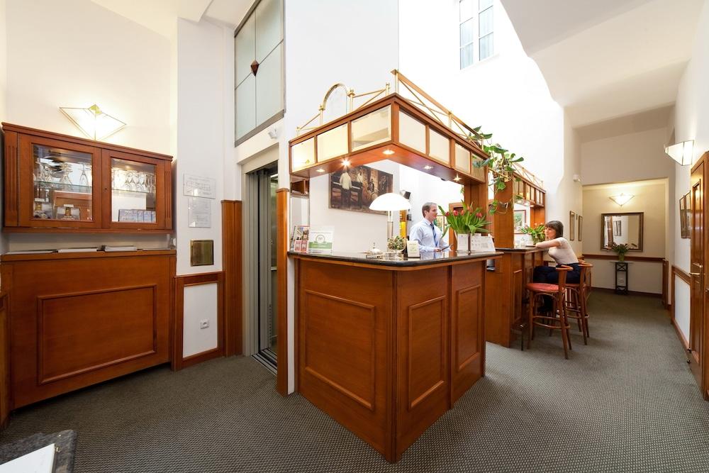 Boutique Hotel 16 Πράγα Εξωτερικό φωτογραφία