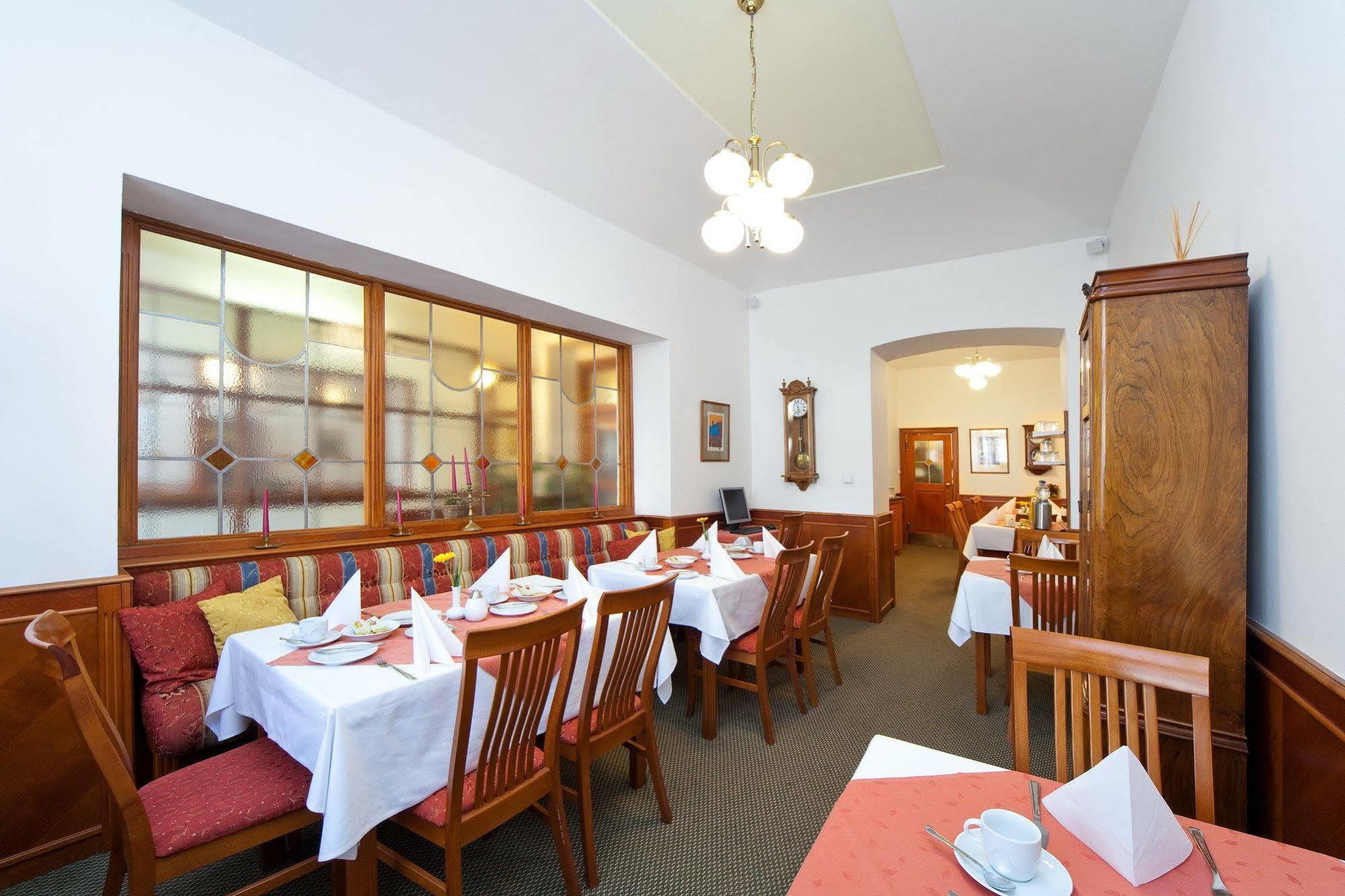Boutique Hotel 16 Πράγα Εξωτερικό φωτογραφία